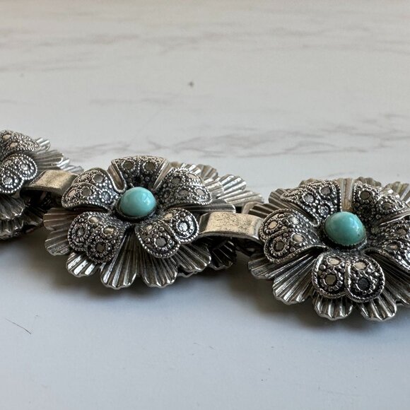 Vintage Floral Silvertone Bracelet With Turquoise Colored Stones 7" - Picture 4 of 11